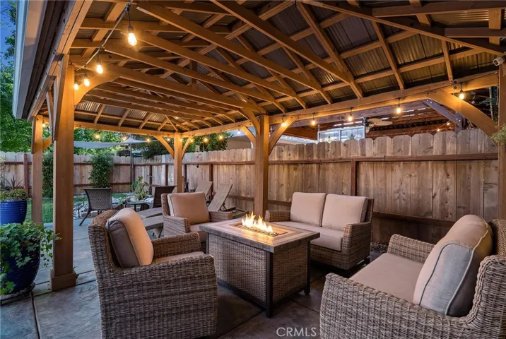 1060 Gateway Lane, Chico, California 95926