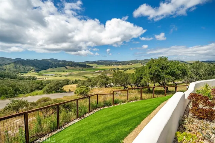 506 Bella Terra Court, San Luis Obispo, California 93449