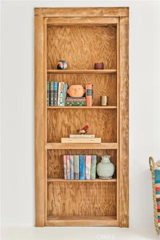Entryway to secondary bedroom