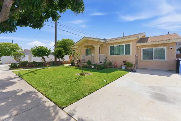 10611 Bowman, South Gate, California 90280