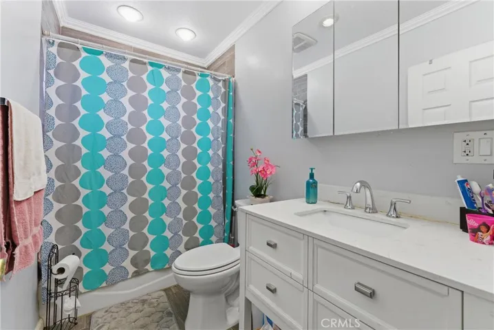10611 Bowman, South Gate, California 90280