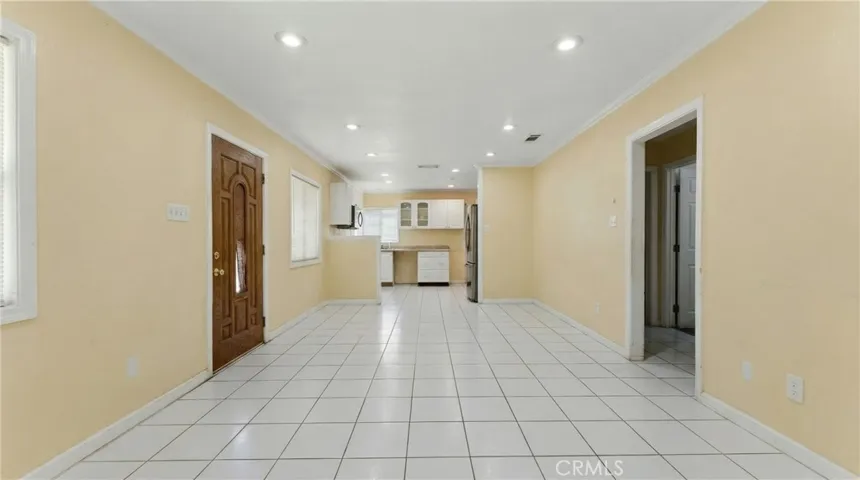 10611 Bowman, South Gate, California 90280