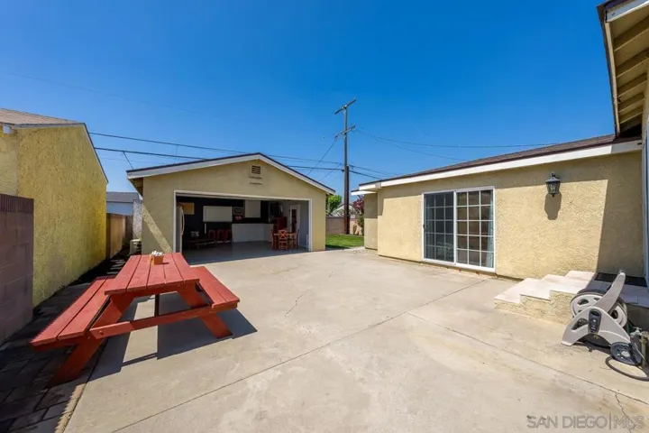 6009 Briercrest, Lakewood, California 90713