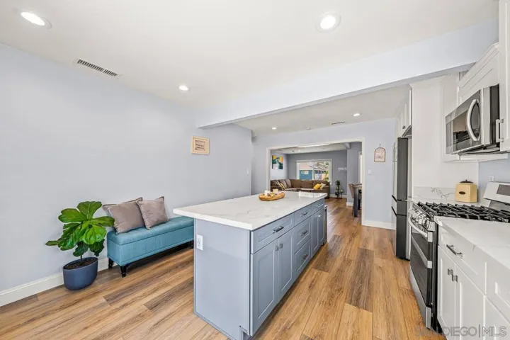 6009 Briercrest, Lakewood, California 90713