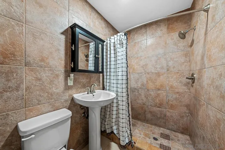 6009 Briercrest, Lakewood, California 90713