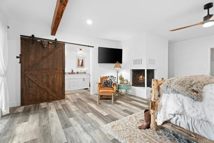 812 Sharon, El Cajon, California 92020