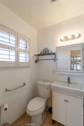 Full Bath 1