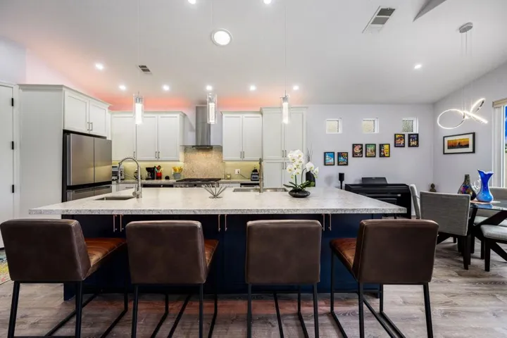 25-web-or-mls-PS_Natoma_OPMG_0426_025