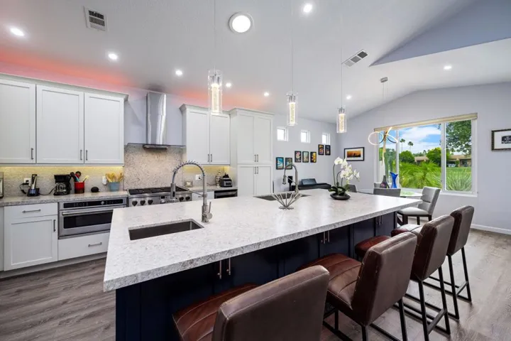 26-web-or-mls-PS_Natoma_OPMG_0426_026