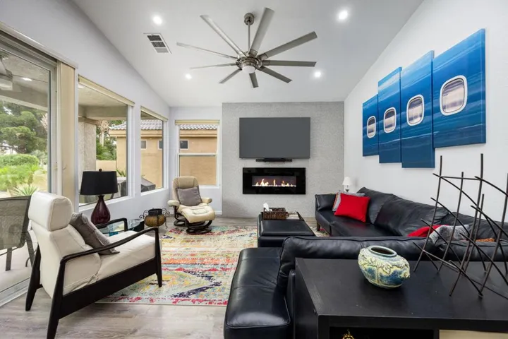 13-web-or-mls-PS_Natoma_OPMG_0426_013