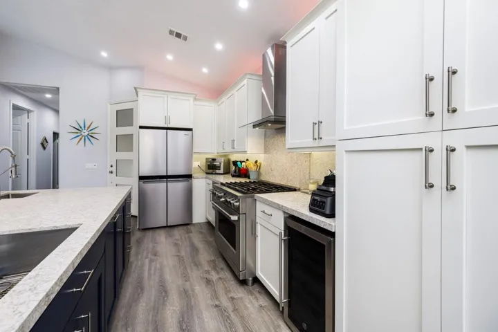 28-web-or-mls-PS_Natoma_OPMG_0426_028