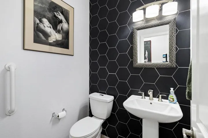 37-web-or-mls-PS_Natoma_OPMG_0426_037