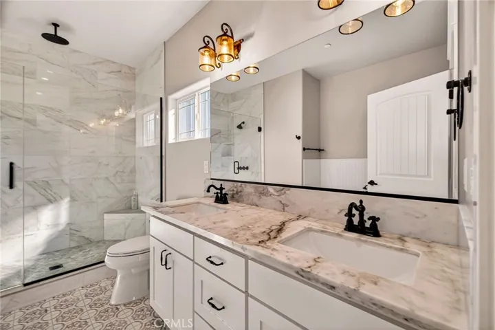 primary spa like bathroom