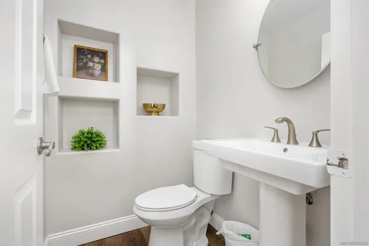12078 Daymark, San Diego, California 92131