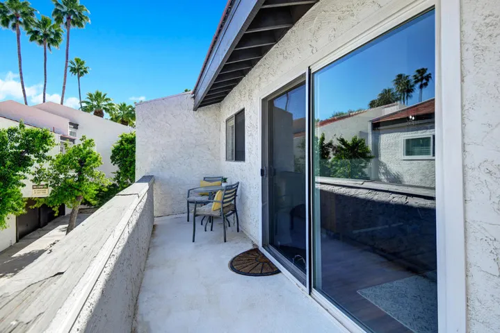 BALCONY.jpg mls