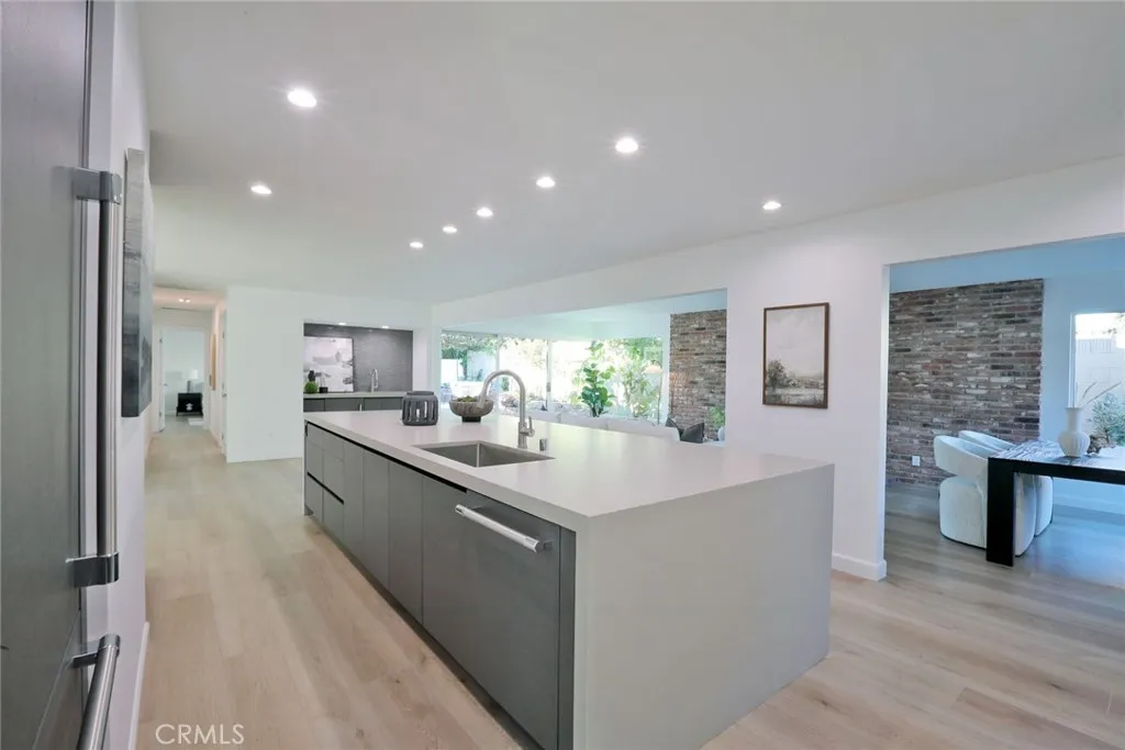 418 E Bay Street, Costa Mesa, California 92627 — photo 5