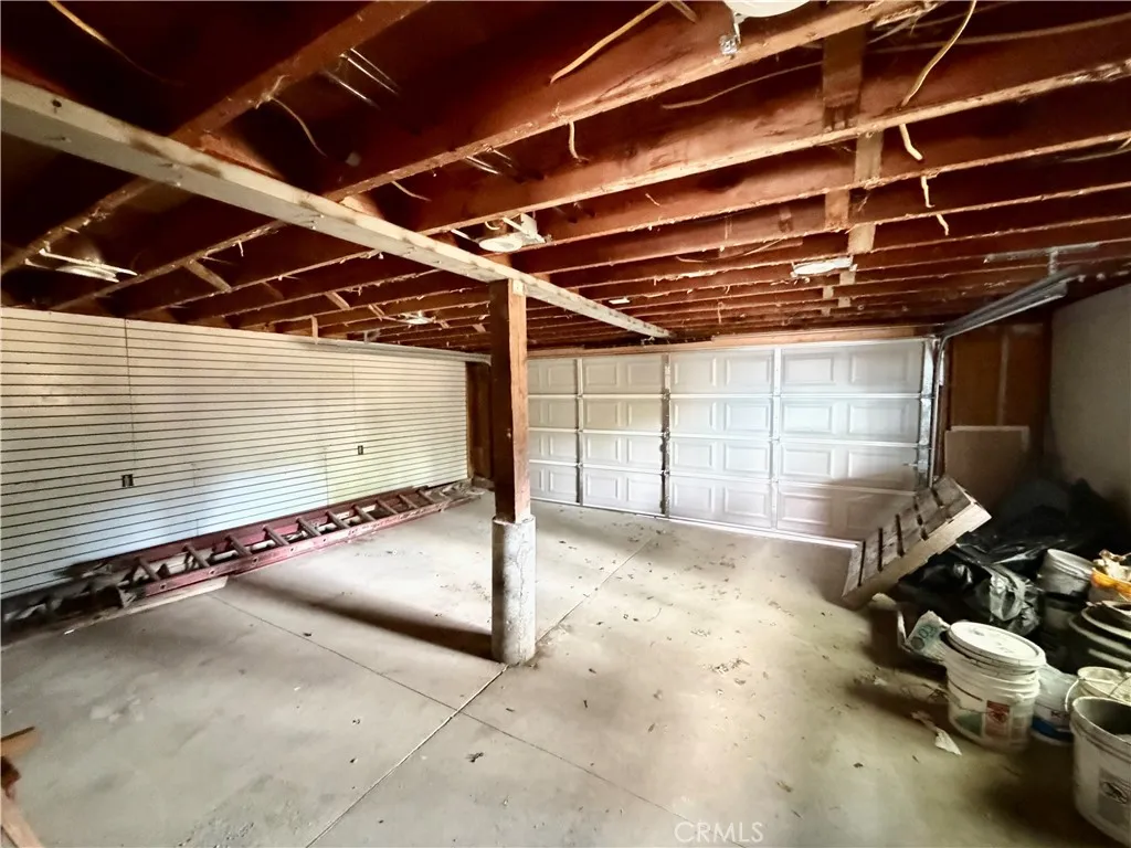 Garage Garage