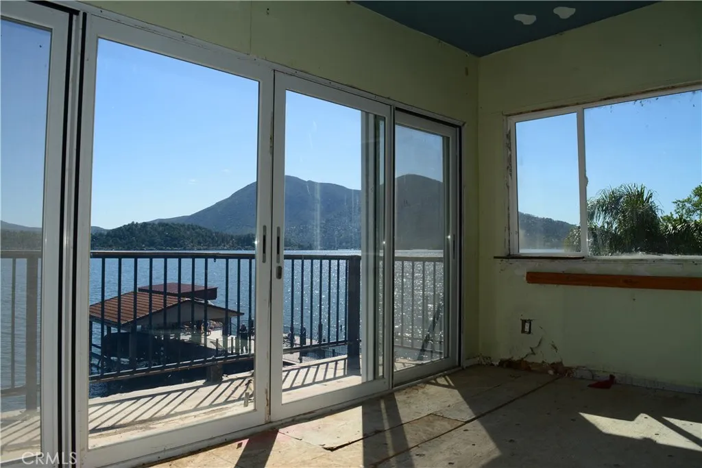 Large sliding door in master bedroom. lead to a balcony. Large sliding door in master bedroom. lead to a balcony.
