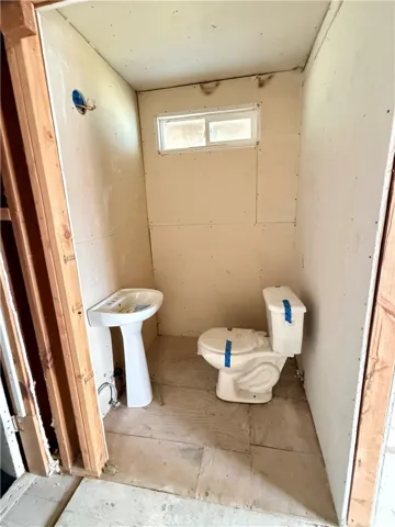 Water closet, main level