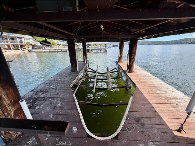 Boat lift