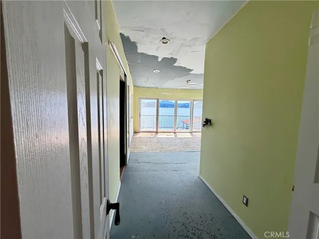 Entrance to master bedroom and bathroom top level