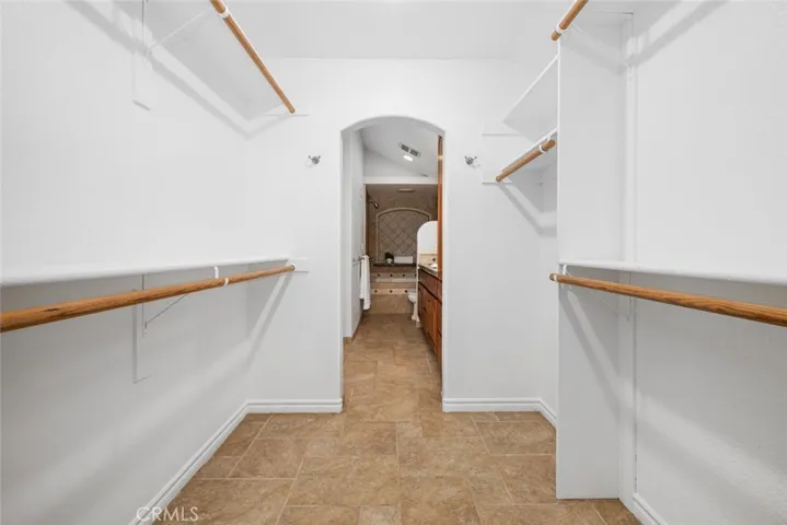 Walk-in Closet