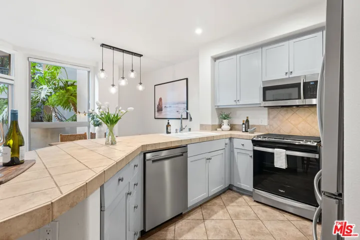 13044 Pacific 108, Playa Vista, California 90094