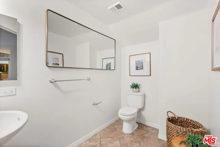 13044 Pacific 108, Playa Vista, California 90094