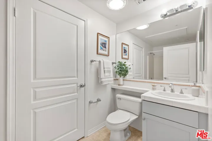 13044 Pacific 108, Playa Vista, California 90094