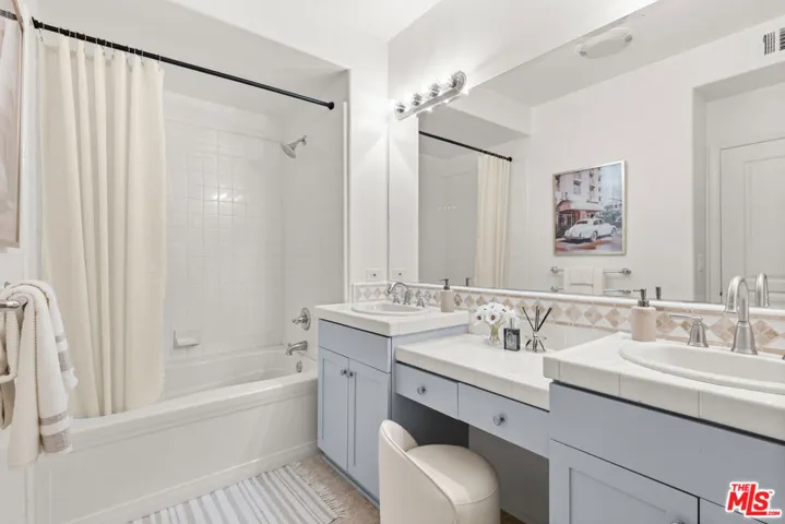 13044 Pacific 108, Playa Vista, California 90094