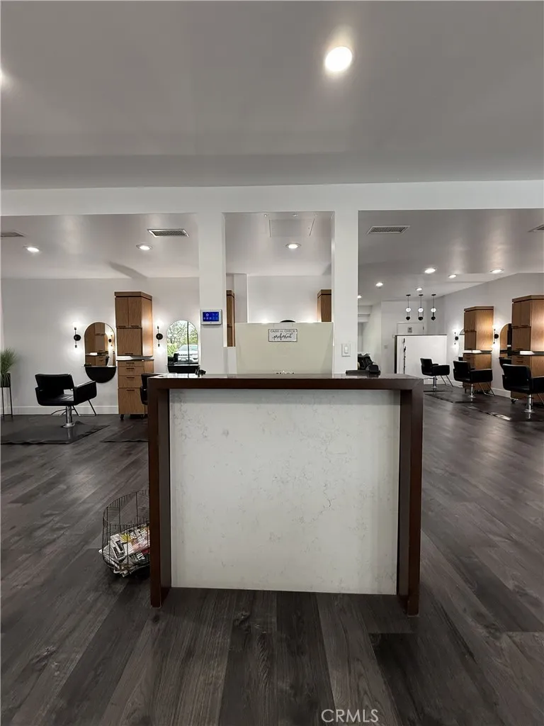 , Claremont, California 91711 — photo 4