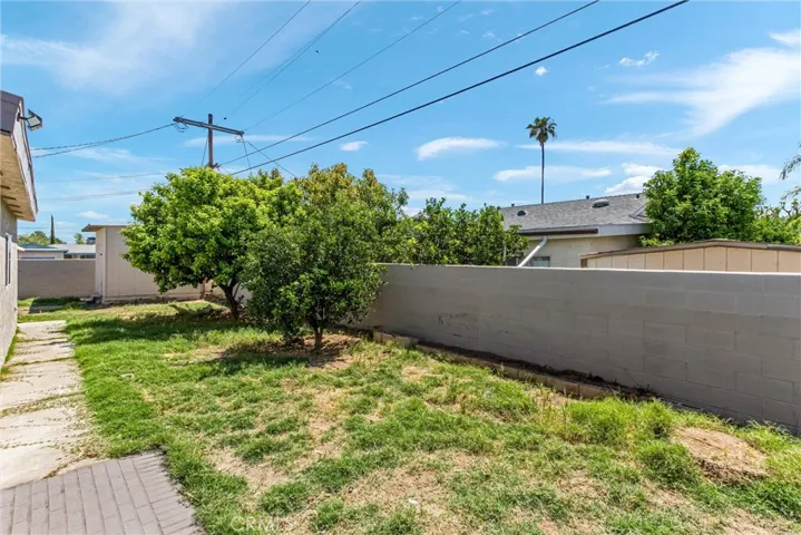 247 E Grant Street, Rialto, California 92376