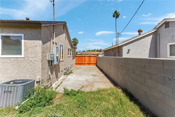 247 E Grant Street, Rialto, California 92376