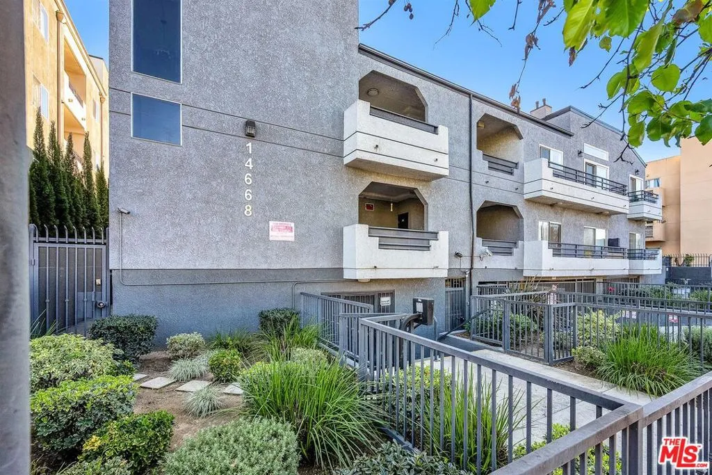 14668 Nordhoff St