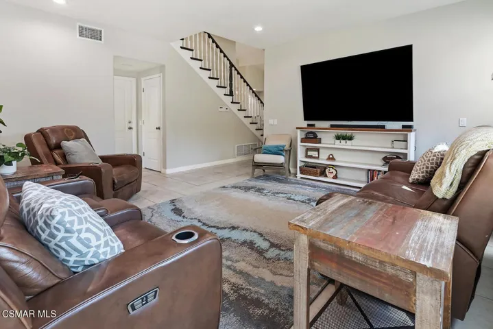 5625 Maricopa Family Room 2