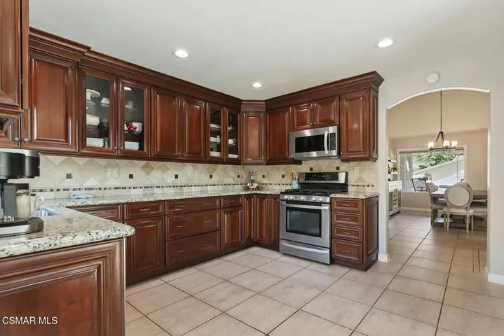 5625 Maricopa Kitchen 2