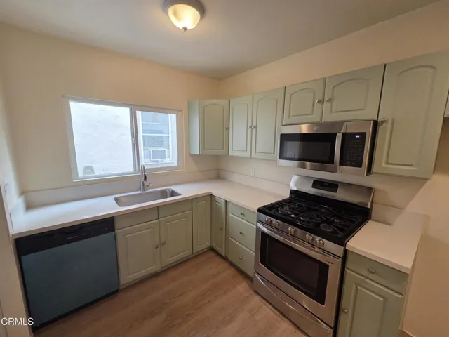Kitchen 4