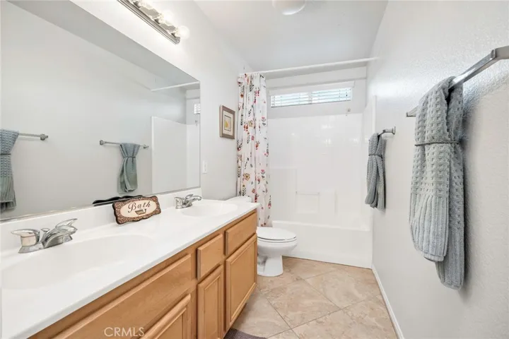 upstairs full bath