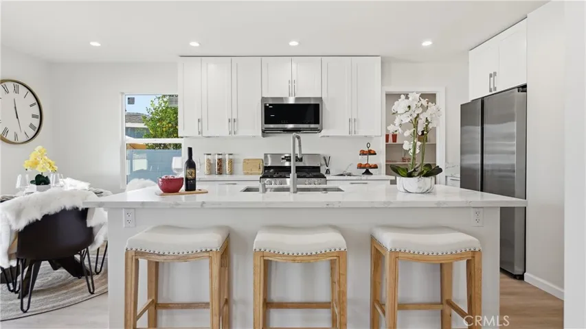 6415 Charlesworth Avenue, North Hollywood, California 91606
