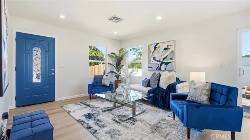 6415 Charlesworth Avenue, North Hollywood, California 91606