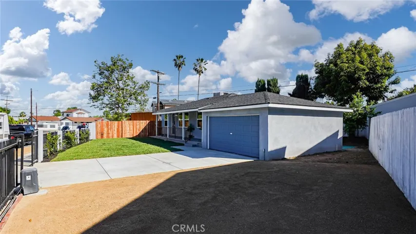 6415 Charlesworth Avenue, North Hollywood, California 91606