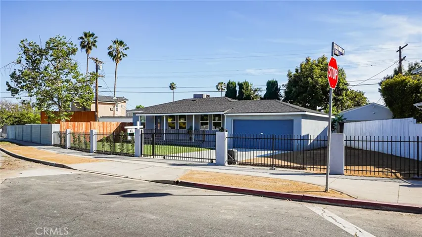 6415 Charlesworth Avenue, North Hollywood, California 91606