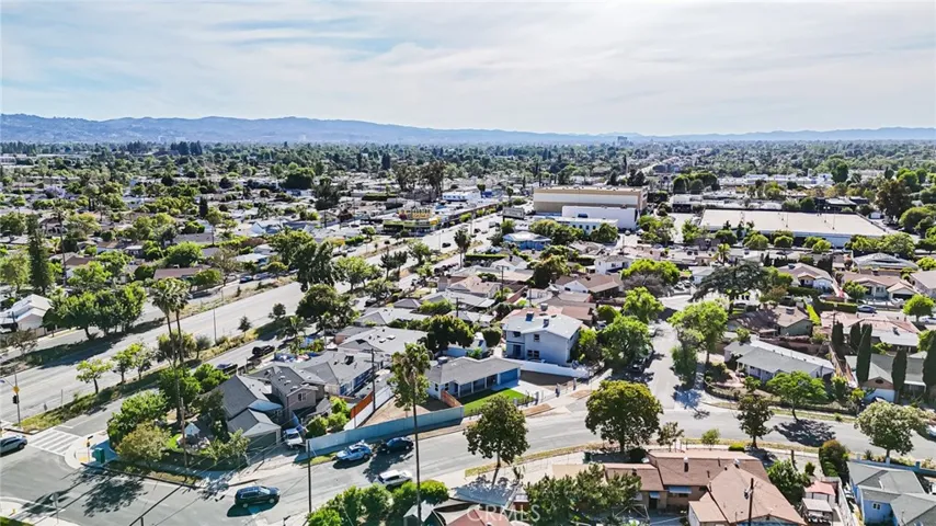 6415 Charlesworth Avenue, North Hollywood, California 91606