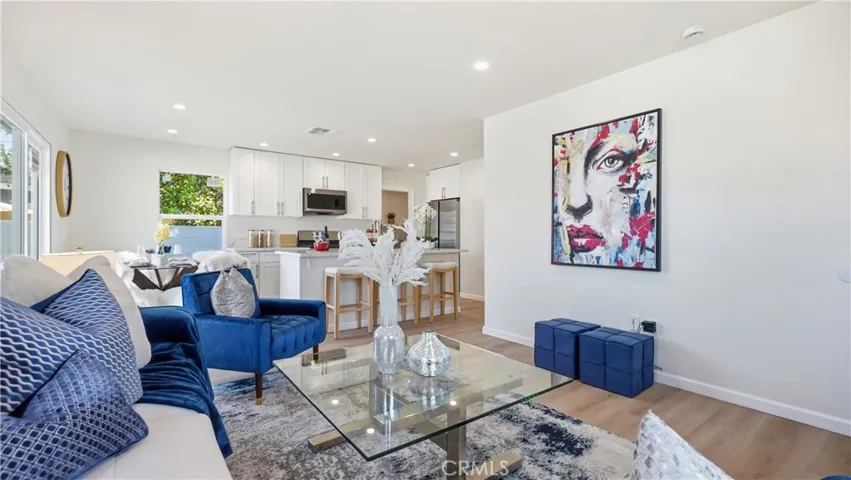 6415 Charlesworth Avenue, North Hollywood, California 91606