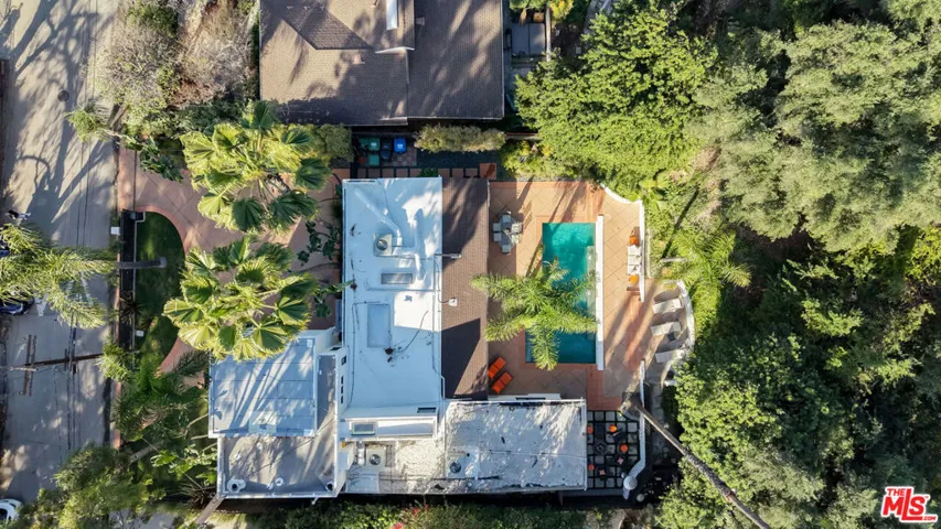 4858 Topeka Drive, Tarzana, California 91356