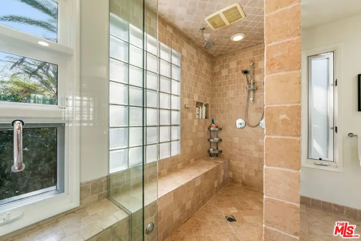 4858 Topeka Drive, Tarzana, California 91356