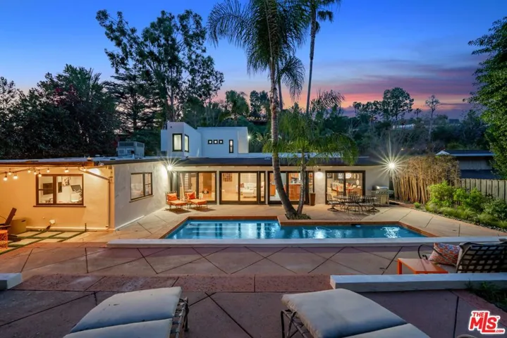 4858 Topeka Drive, Tarzana, California 91356