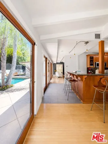4858 Topeka Drive, Tarzana, California 91356