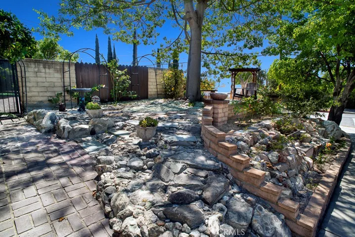 Front Right Garden
