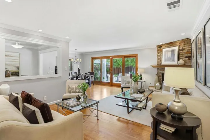 1701 S Springer Road, Mountain View, California 94040